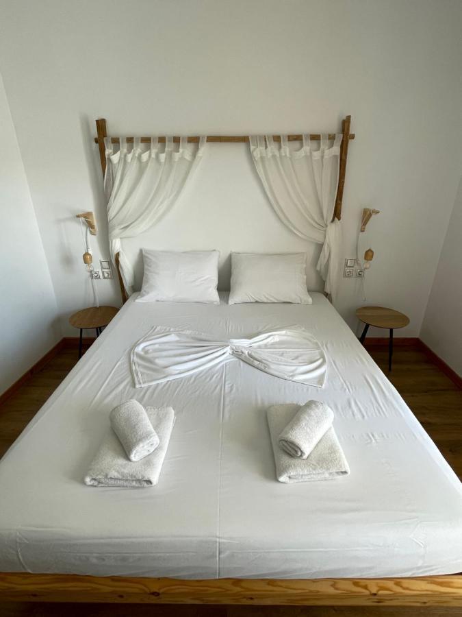Orchard Retreat Aparthotel Himare Bagian luar foto