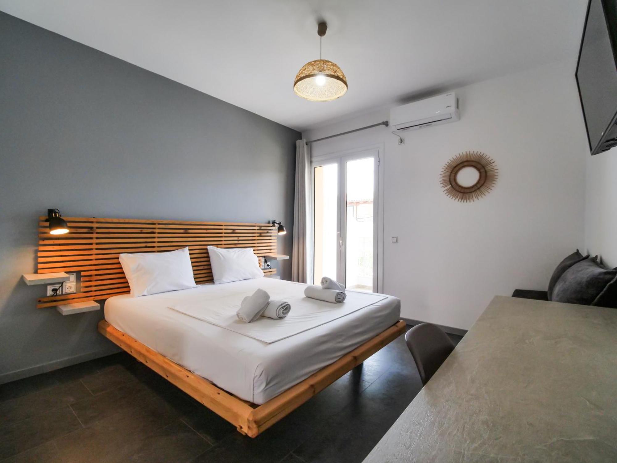 Orchard Retreat Aparthotel Himare Bagian luar foto